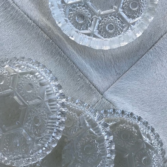 Vintage | 4" Glass Ashtray, Italy - Picture 5 of 13